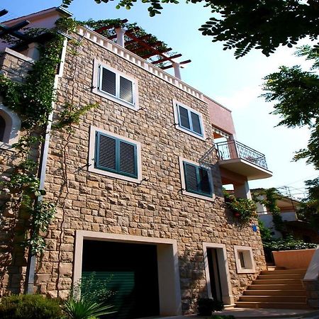 Apartments Mia Postira Rom bilde
