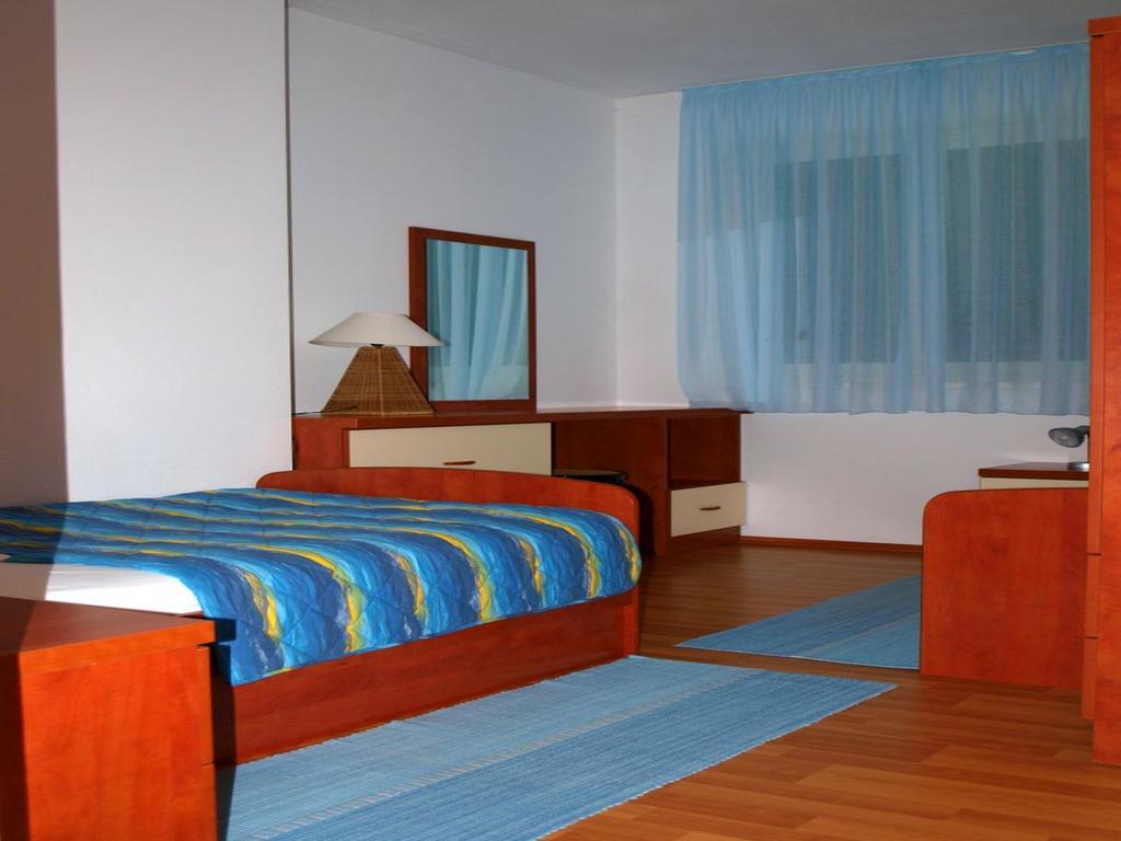 Apartments Mia Postira Rom bilde