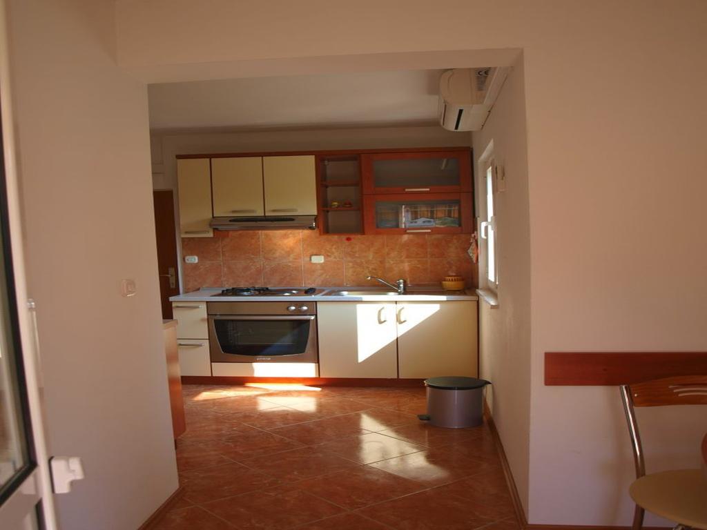 Apartments Mia Postira Rom bilde