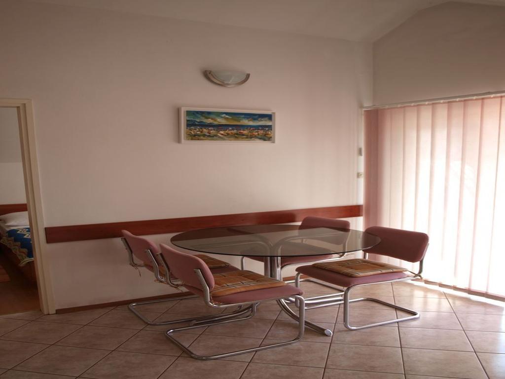 Apartments Mia Postira Rom bilde