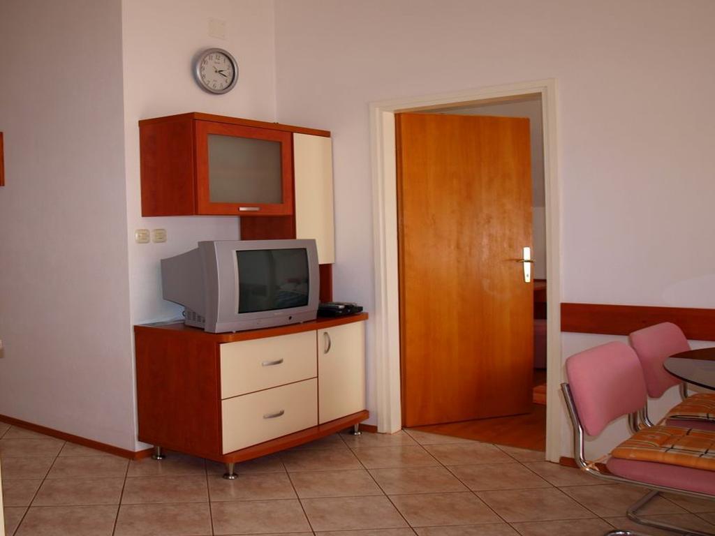 Apartments Mia Postira Rom bilde
