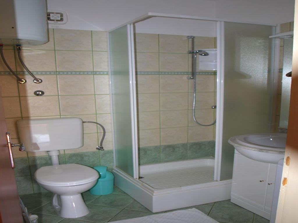 Apartments Mia Postira Rom bilde