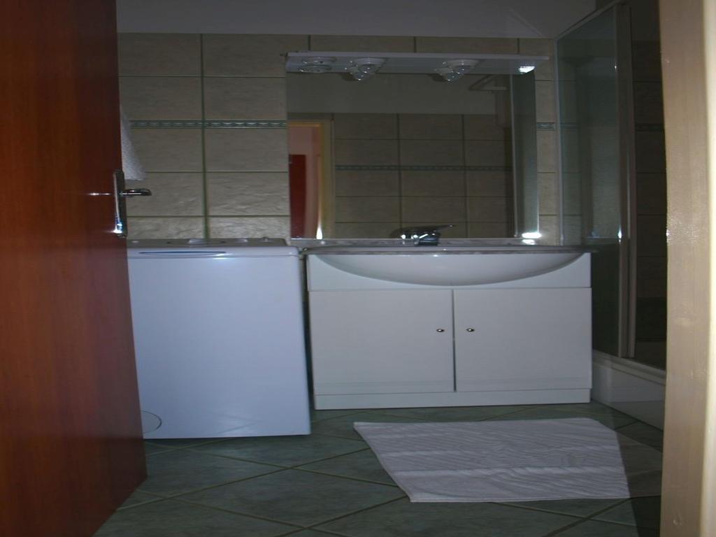 Apartments Mia Postira Rom bilde